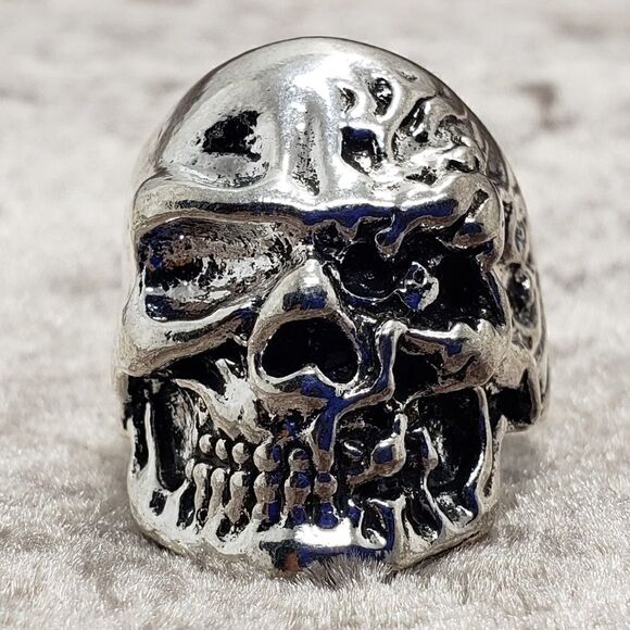 Stainless Men women Punk Design Skull Biker Ring - Picture 1 of 2